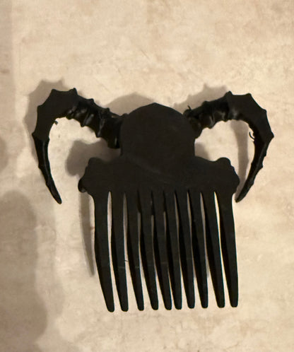 Demonic Skull Horn Comb